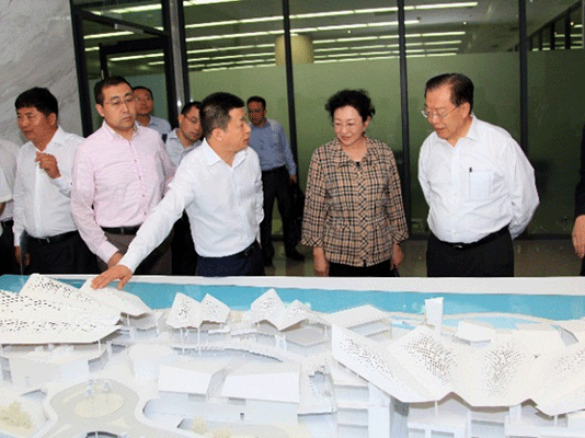 中國旅游集團公司張學(xué)武董事長一行 蒞臨三亞國際免稅城視察