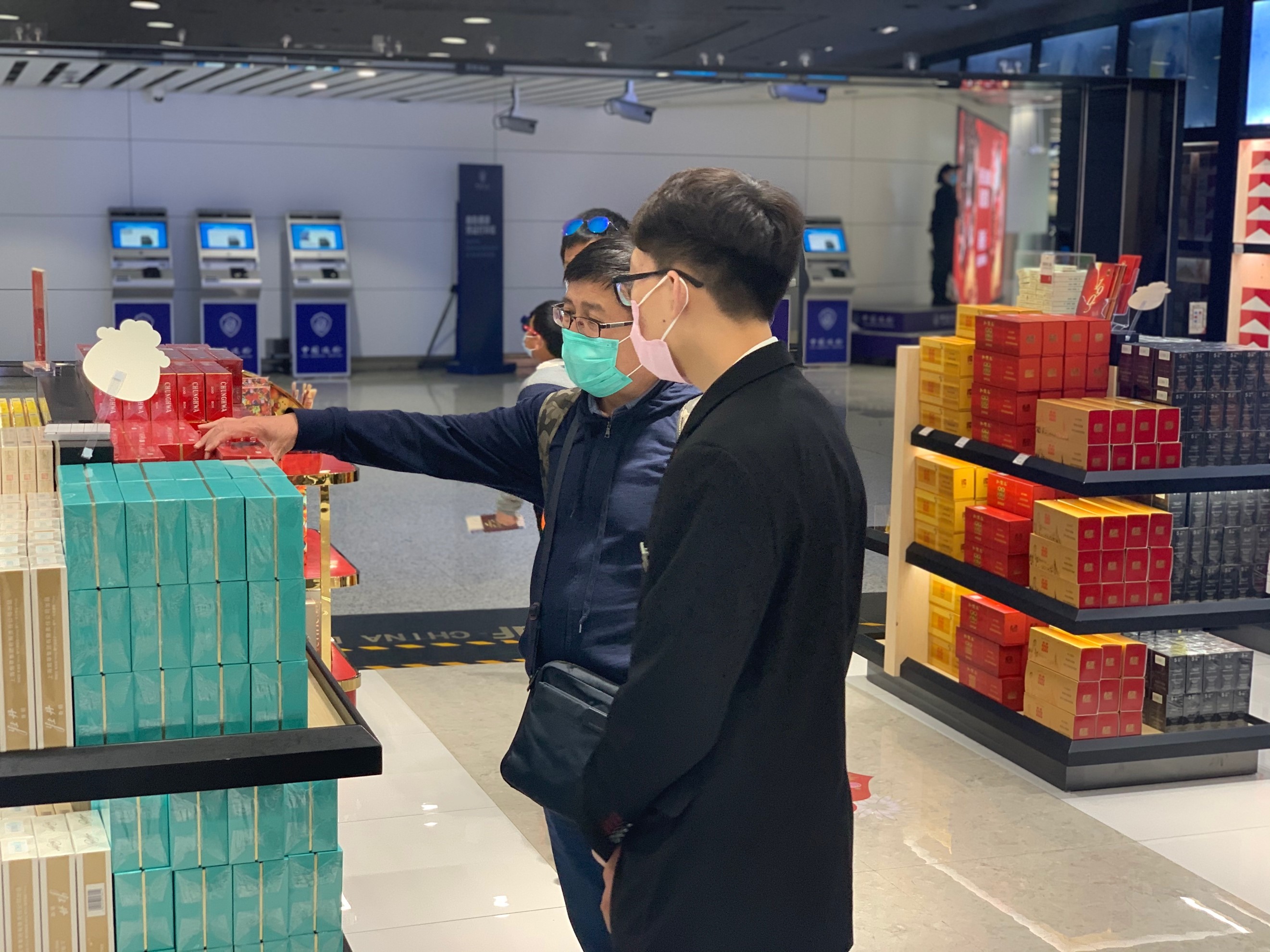 【中國免稅人在行動?黨員先鋒篇】之二： 不忘初心，凝心聚力——中免黨員抗擊疫情，發(fā)揮黨員先鋒模范作用