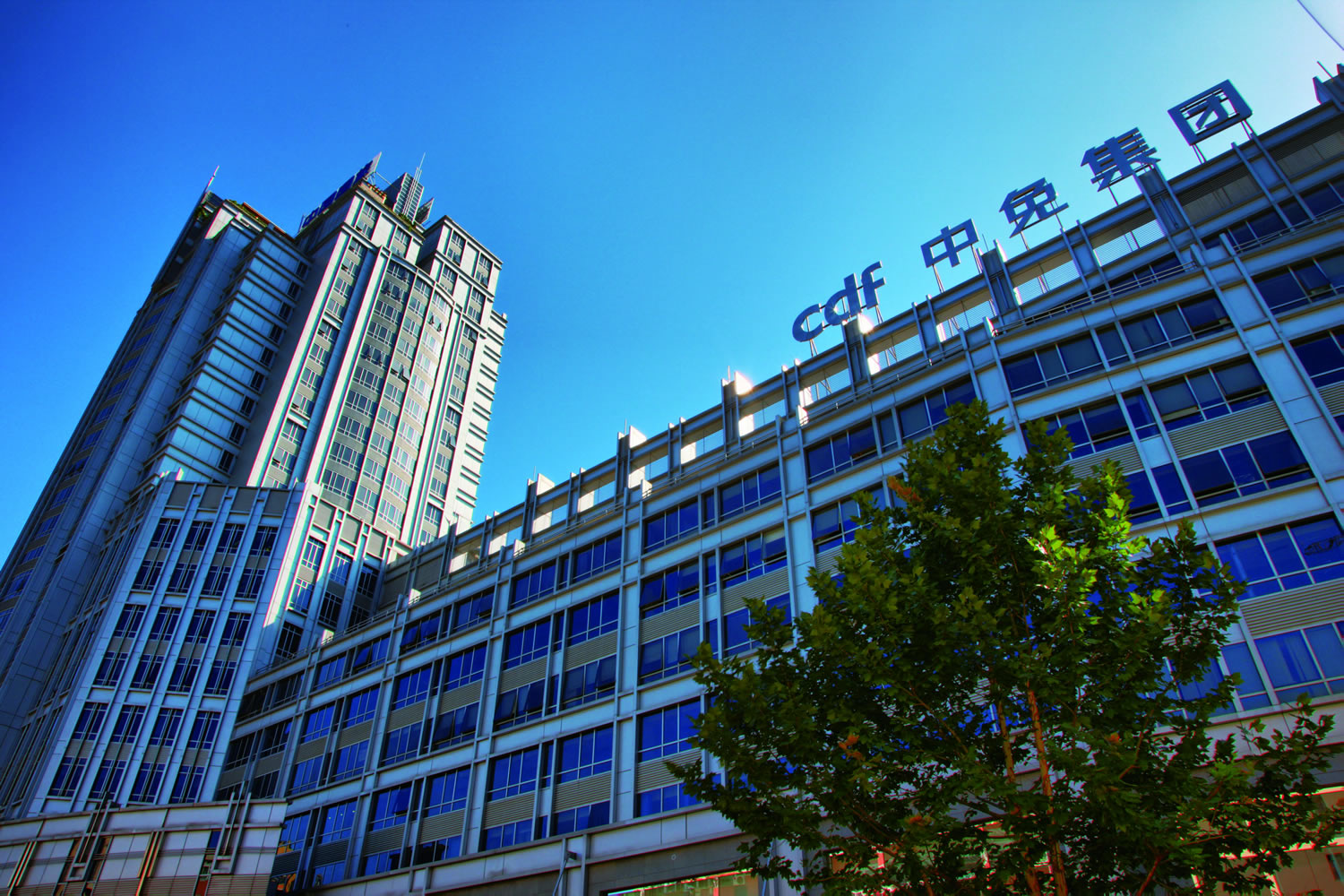 中免集團(tuán)又拿下兩城！成功中標(biāo)成都和天津市內(nèi)免稅店